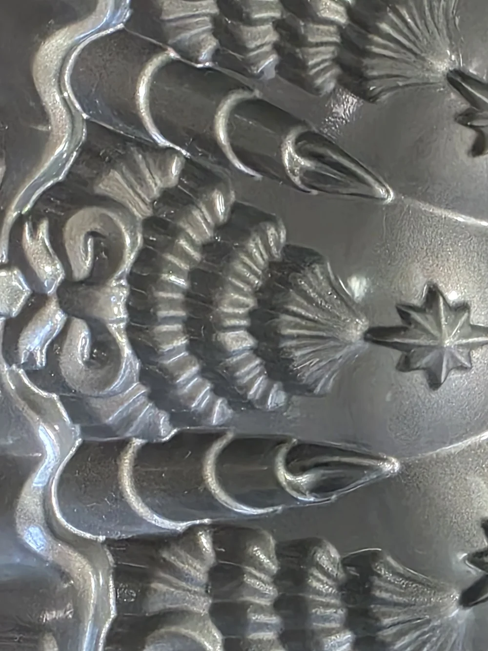 Nordic Ware Christmas Tree Very Merry Bundt Silver Cake Pan Bakeware 10 Cup